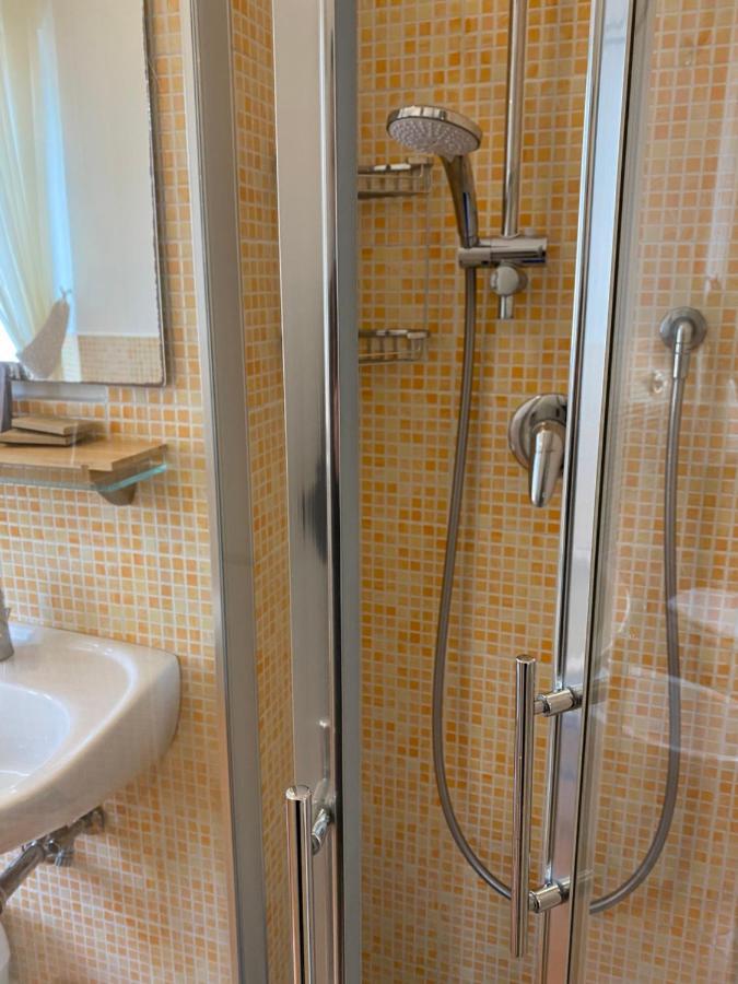 Sorrento Inn Lodge Екстер'єр фото